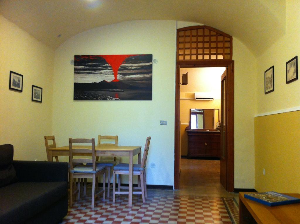 Casa Vacanze Amedeo Nápoles Exterior foto